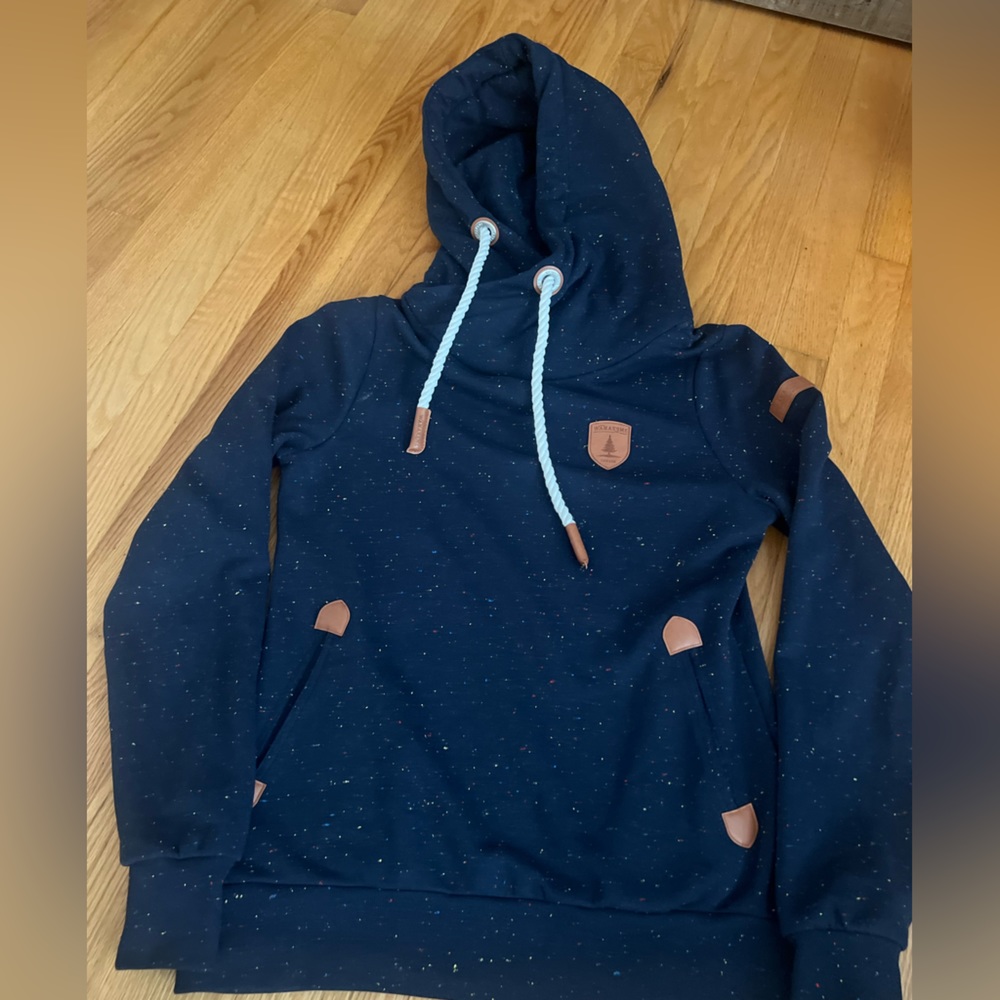 Wanakome Artemis Pullover Hoodie